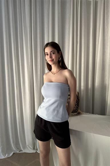 STRAPLEZ PEPLUM TOP
