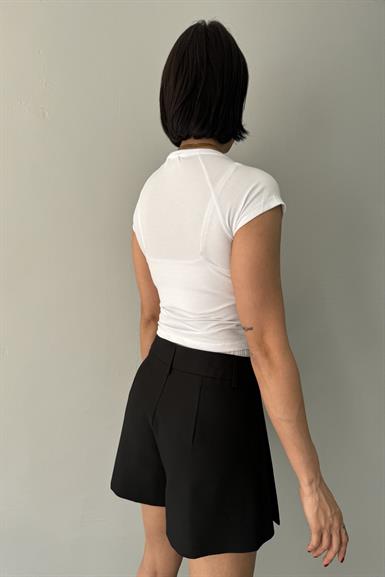 V YAKA CROP BADY