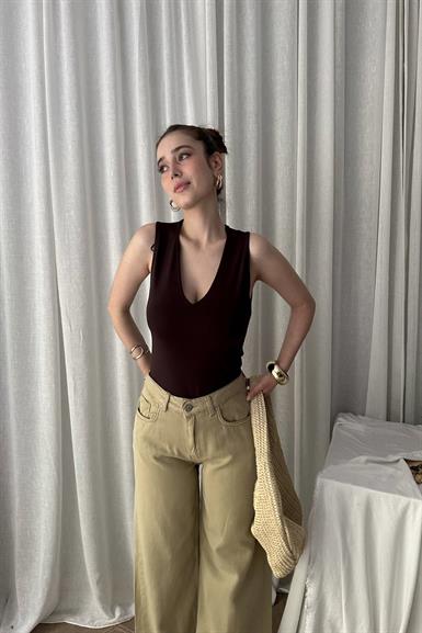 V YAKA KOLSUZ TOP