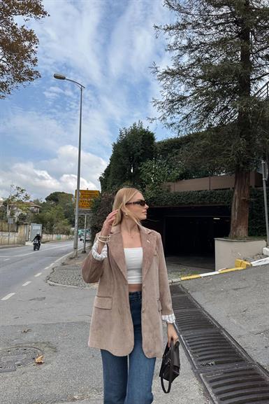 BRONŞ DETAYLI KADİFE CEKET