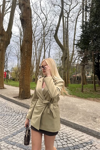 MONO YAKA KRUVAZE BAĞLAMA DETAY CEKET