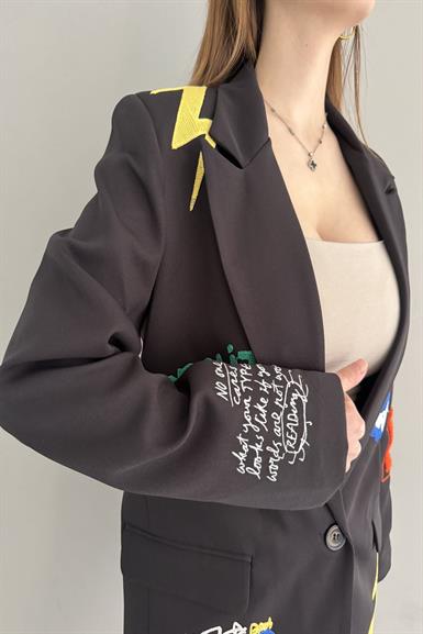 NAKIŞ DETAYLI CEKET