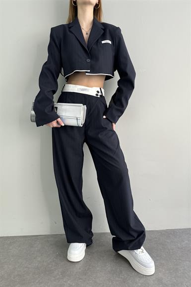 RİBANA DETAYLI MATCHLİ CROP CEKET