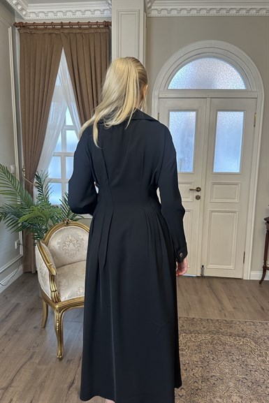BEL SASON DETAYLI DÜĞMELİ ELBİSE
