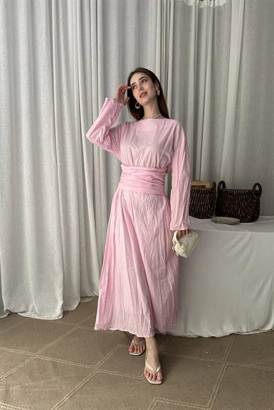 BELİ KUŞAK DETAYLI KRAŞ ELBİSE