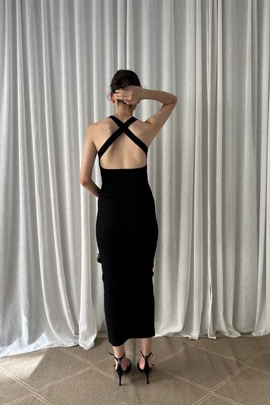 HALTER YAKA FİTİLLİ TRIKO ELBİSE