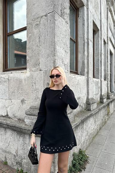 KOL VE ETEK UCU DROP DETAYLI ELBİSE