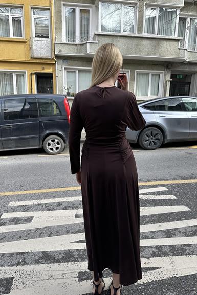 KRUVAZE GEÇMELİ SANDY ELBİSE