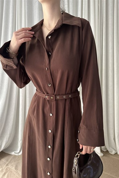 ÖN DÜĞMELİ KEMERLİ TENCEL GÖMLEK ELBİSE