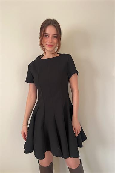 PARÇALI GODELİ ELBİSE