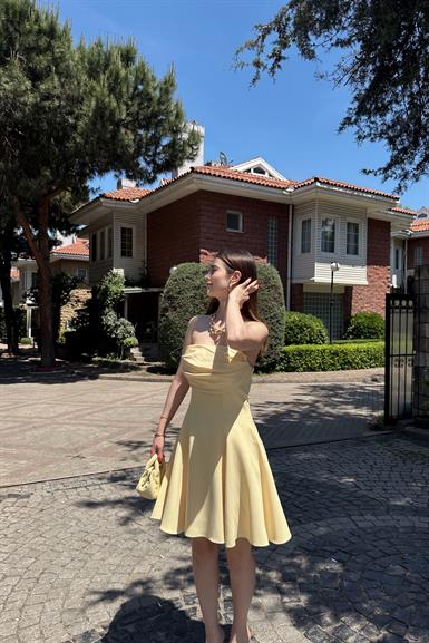 STRAPLEZ KISA ABİYE ELBİSE
