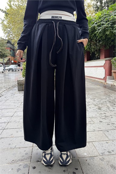 KAŞKORSE DETAYLI EŞOFMAN