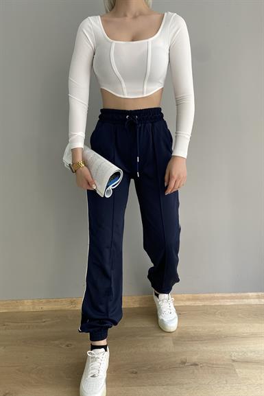RACHEL ALT EŞOFMAN