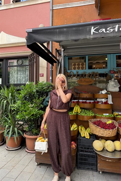 KAPŞONLU SIFIR KOL JAKARLI TAKIM