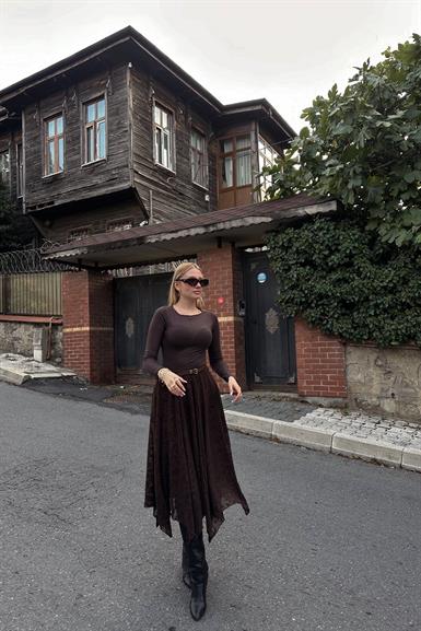 ASİMETRİK DETAY TÜL ETEK