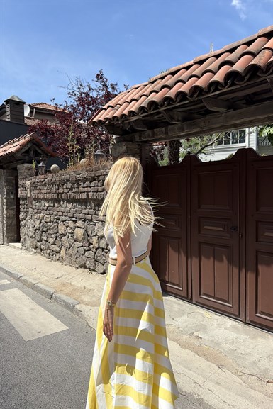 ÇİZGİLİ KEMER DETAY VEREV ETEK