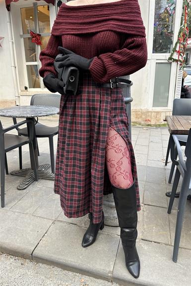 KEMER DETAYLI EKOSE DESENLİ YIRTMAÇLI ETEK