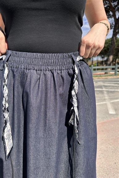 KEMER DETAYLU UZUN KOT ETEK