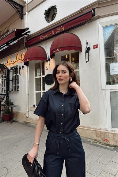 KISA KOLLU GÖĞÜS CEPLİ GÖMLEK