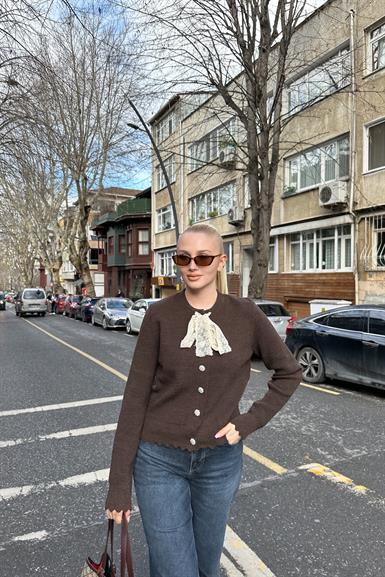 DANTEL FULAR DETAYLI TRIKO HIRKA