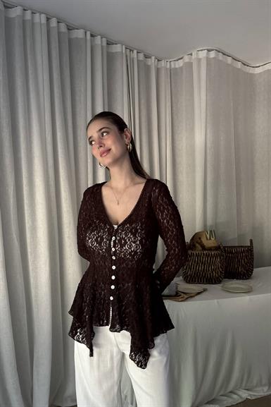 DÜĞMELİ PEPLUM DANTEL HIRKA