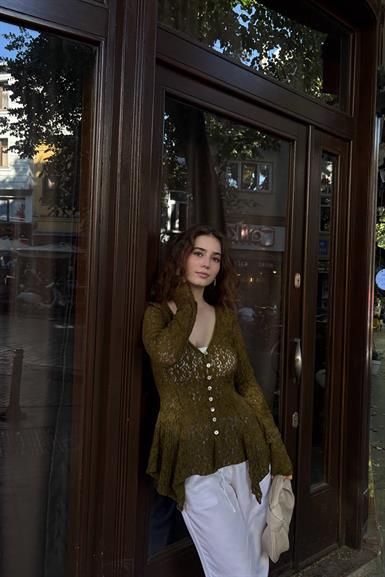 DÜĞMELİ PEPLUM DANTEL HIRKA