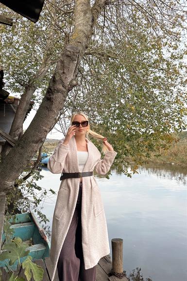 KEMER DETAYLI UZUN YÜN HIRKA