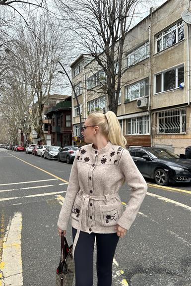 KONTRAST NAKIŞ YÜN KARIŞIM KEMERLİ TRIKO HIRKA