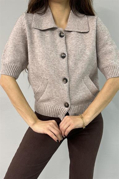 POLO YAKA DÜĞMELİ CEPLİ TRIKO HIRKA