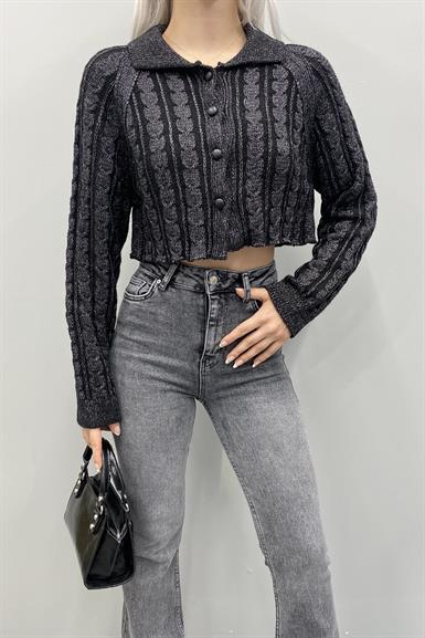 POLO YAKA DÜĞMELİ SİMLİ CROP HIRKA
