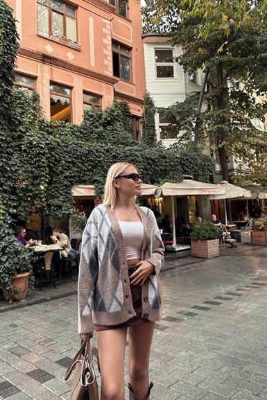 V YAKA BAKLAVA DESEN ŞARDONLU TRIKO HIRKA