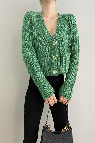 V YAKA CROP HIRKA