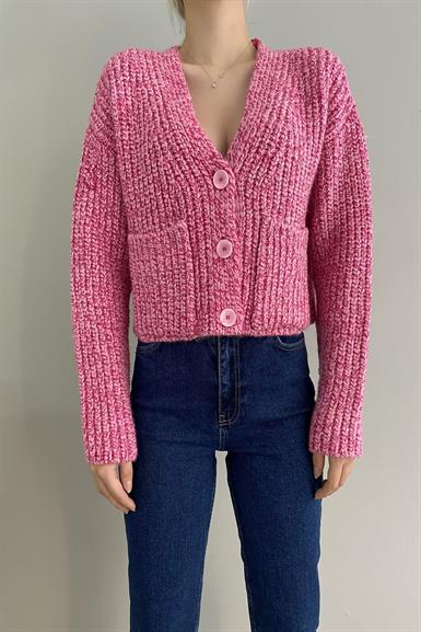 V YAKA CROP HIRKA