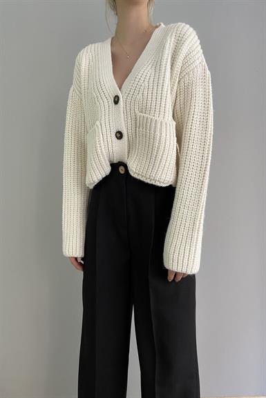 V YAKA CROP HIRKA