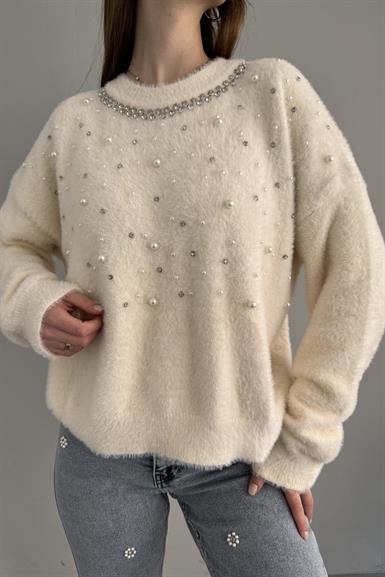 ANGORA SERPME İNCİLİ YAKA TAŞLI TRIKO KAZAK