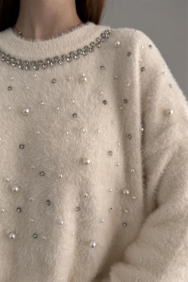 ANGORA SERPME İNCİLİ YAKA TAŞLI TRIKO KAZAK