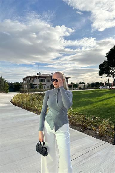 ASİMETRİK DETAY TRIKO KAZAK