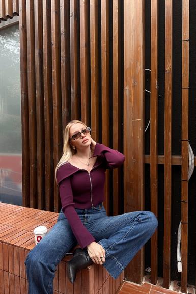 BARDOT YAKA KOL YIRTMAÇ DETAYLI FERMUARLI TRIKO