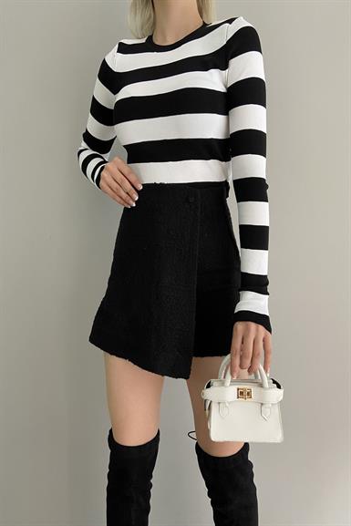 BİSİKLET YAKA ÇİZGİLİ CROP TRIKO
