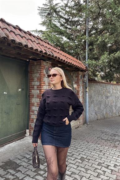 BİSİKLET YAKA ÖRGÜ DETAYLI TRIKO KAZAK