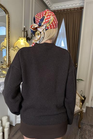 BİSİKLET YAKA YUMUŞAK DOKULU TRIKO KAZAK