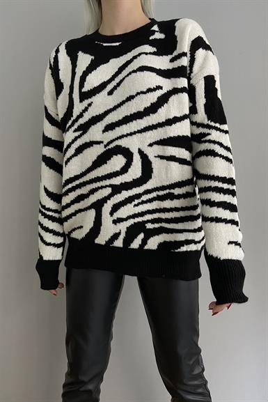 BİSİKLET YAKA  ZEBRA DESEN TRIKO