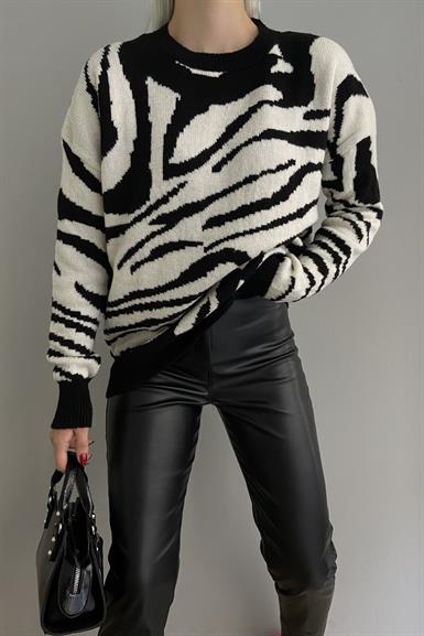 BİSİKLET YAKA  ZEBRA DESEN TRIKO