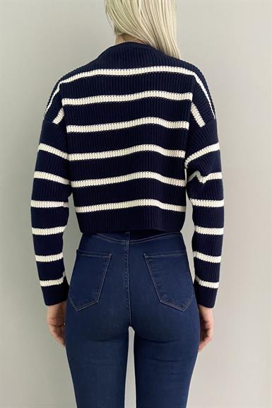 ÇİZGİLİ CROP KAZAK