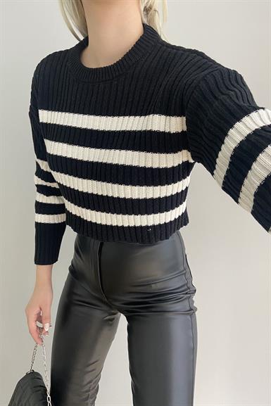 ÇİZGİLİ CROP TRIKO KAZAK