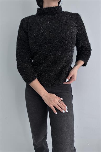 DİK YAKA SİMLİ TRIKO