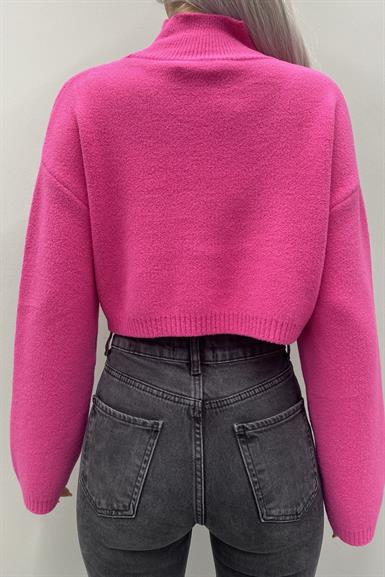 DİK YAKA YUMOŞ DOKULU CROP KAZAK