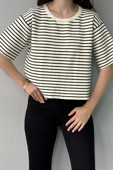 İNCE ÇİZGİ DETAY CROP TRIKO