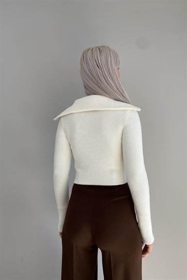 KAMYONER YAKA FİTİLLİ KISA KAZAK