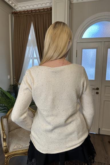 KAYIK YAKA PULLU SİMLİ TRIKO KAZAK